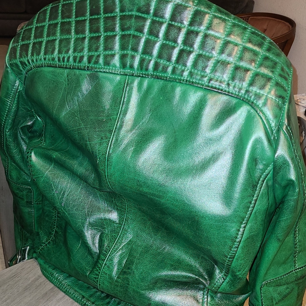 Green jacket - Picture 6 of 7
